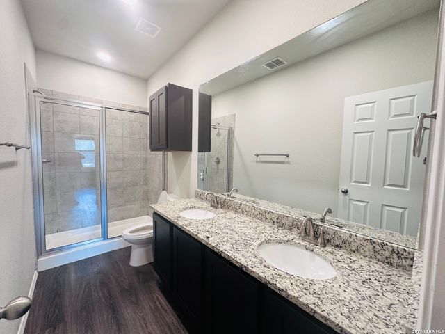 9224 Canyon Bnd Unit 2, Converse, TX 78109