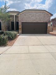9224 Canyon Bnd Unit 2, Converse, TX 78109