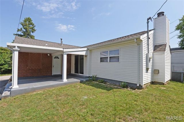 10238 Breckenridge Road, St Ann, MO 63074
