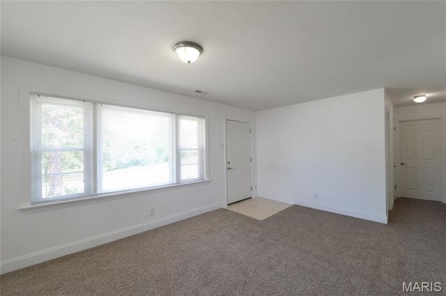 10238 Breckenridge Road, St Ann, MO 63074