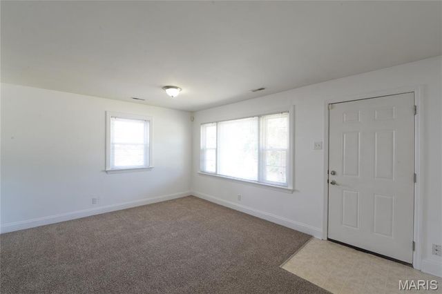 10238 Breckenridge Road, St Ann, MO 63074