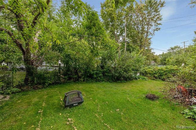 561 Hayes Street, Ypsilanti, MI 48198