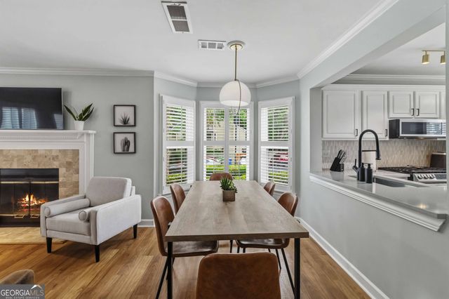 902 Defoors Landing NW, Atlanta, GA 30318