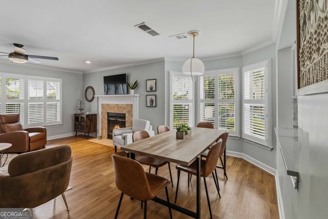 902 Defoors Landing NW, Atlanta, GA 30318