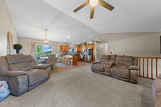 2505 30th Street NW, Faribault, MN 55021