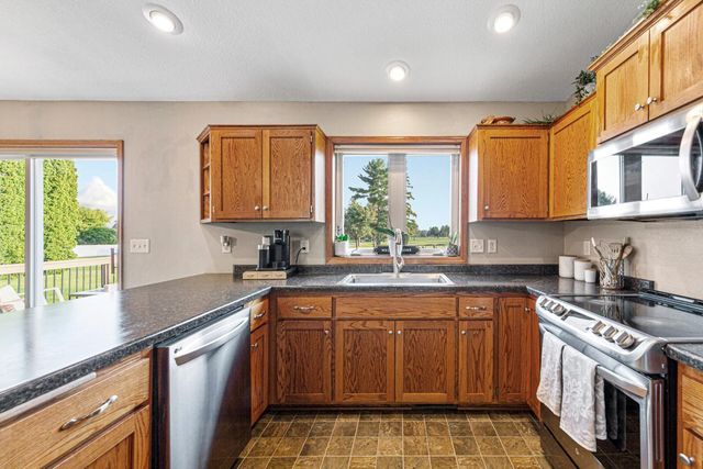 2505 30th Street NW, Faribault, MN 55021