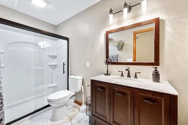 2505 30th Street NW, Faribault, MN 55021
