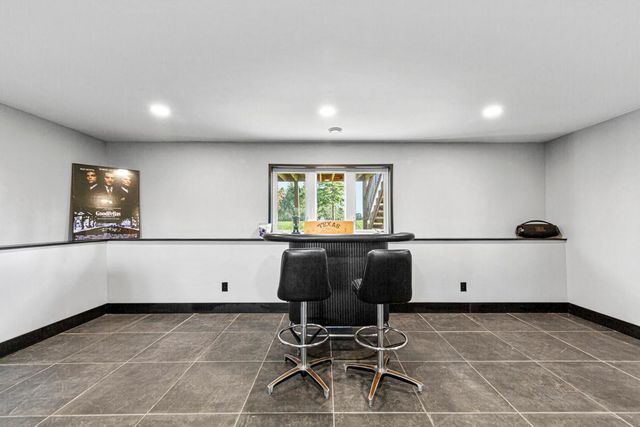 2505 30th Street NW, Faribault, MN 55021