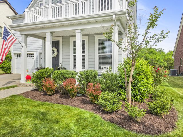 616 Lingering Way, Hendersonville, TN 37075