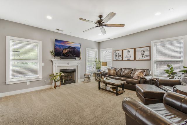 616 Lingering Way, Hendersonville, TN 37075