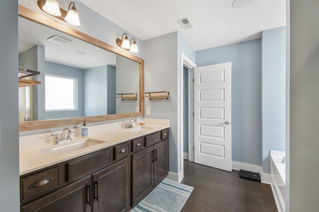616 Lingering Way, Hendersonville, TN 37075
