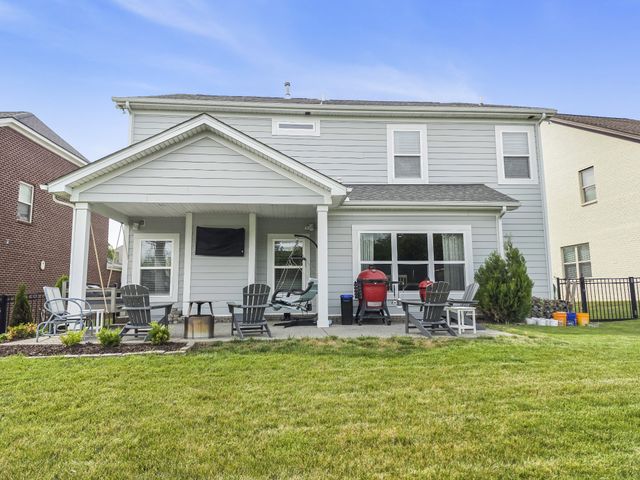 616 Lingering Way, Hendersonville, TN 37075
