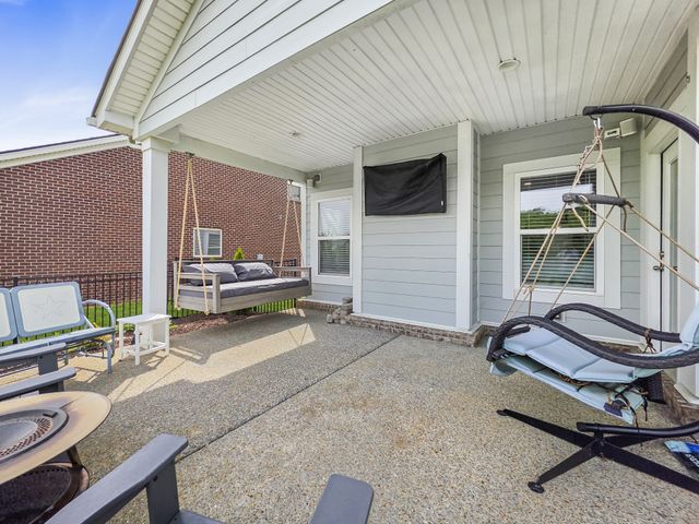 616 Lingering Way, Hendersonville, TN 37075