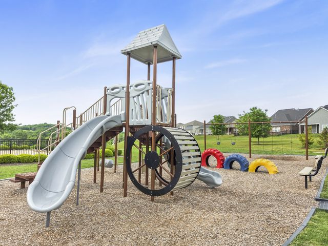 616 Lingering Way, Hendersonville, TN 37075
