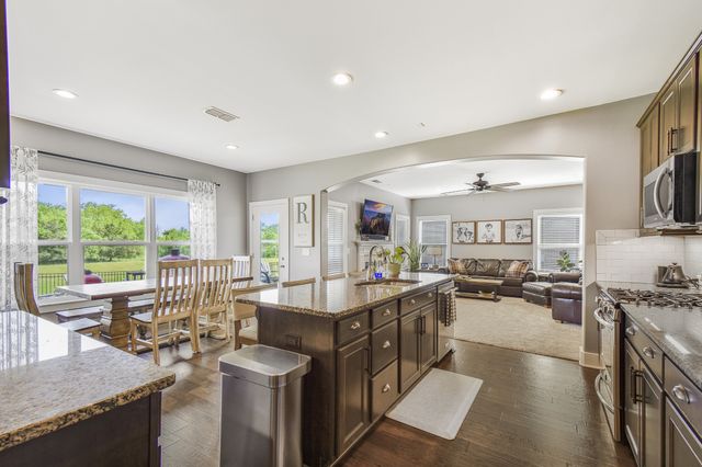 616 Lingering Way, Hendersonville, TN 37075
