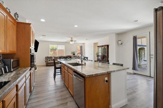 1314 Sutter Creek Ct, Patterson, CA 95363