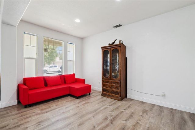 1314 Sutter Creek Ct, Patterson, CA 95363