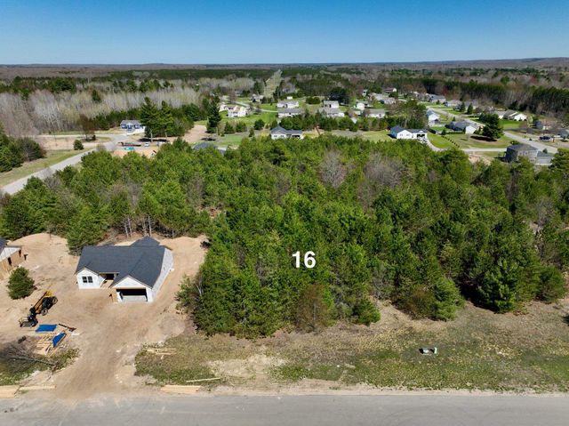 6432 Jeffrey Place, Grawn, MI 49637