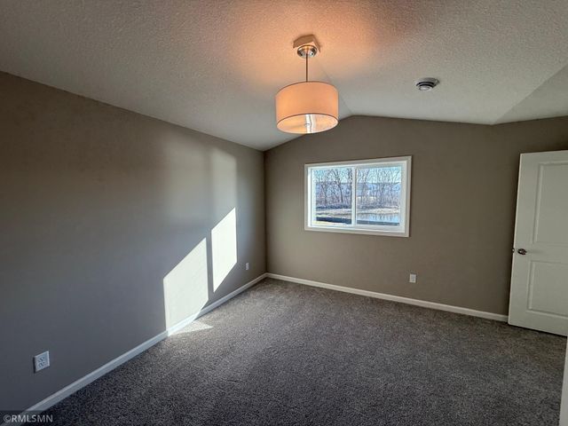 1532 Meadows Drive, East Bethel, MN 55005