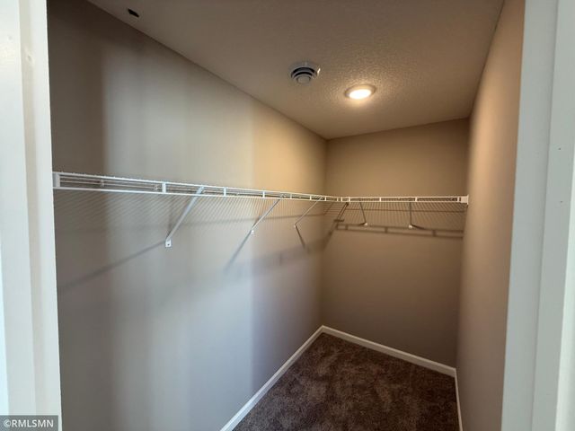 1532 Meadows Drive, East Bethel, MN 55005