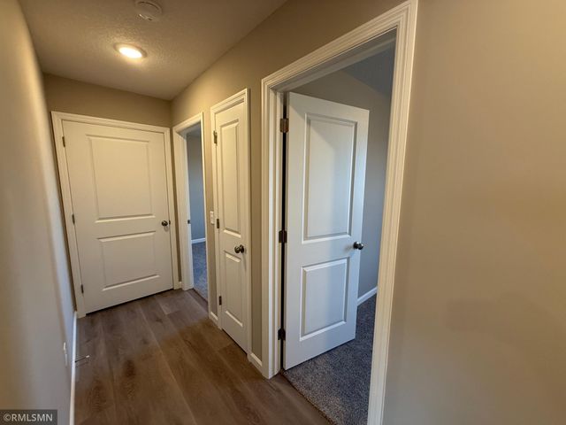 1532 Meadows Drive, East Bethel, MN 55005