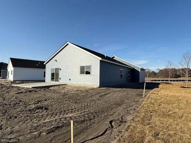 1532 Meadows Drive, East Bethel, MN 55005