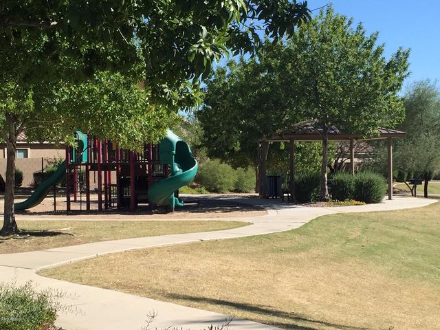 17041 W MARSHALL Lane, Surprise, AZ 85388