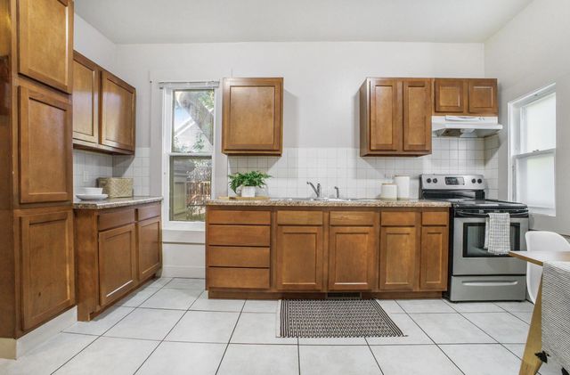 311 Robey Place SE, Grand Rapids, MI 49506