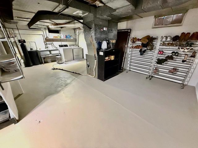 1651 E Ridge Road, Beloit, WI 53511