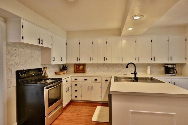 1651 E Ridge Road, Beloit, WI 53511