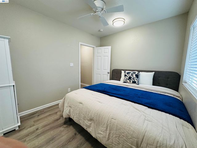 1249 88TH AVE, Oakland, CA 94621