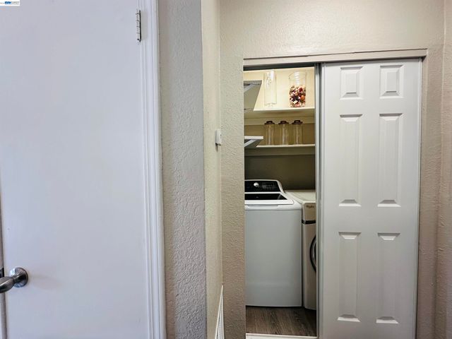 1249 88TH AVE, Oakland, CA 94621