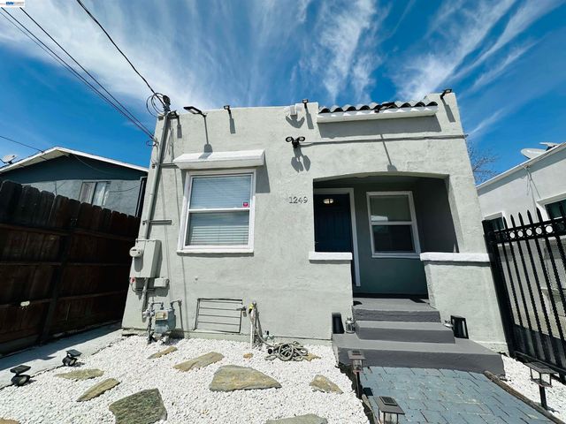 1249 88TH AVE, Oakland, CA 94621