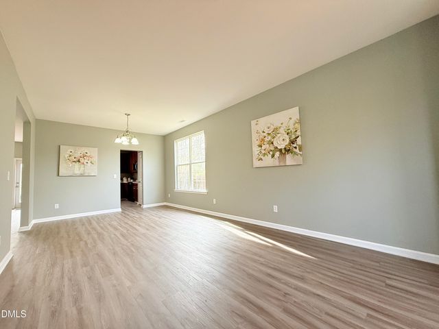 151 Stobhill Lane, Holly Springs, NC 27540