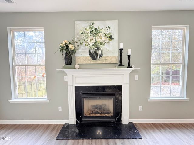 151 Stobhill Lane, Holly Springs, NC 27540