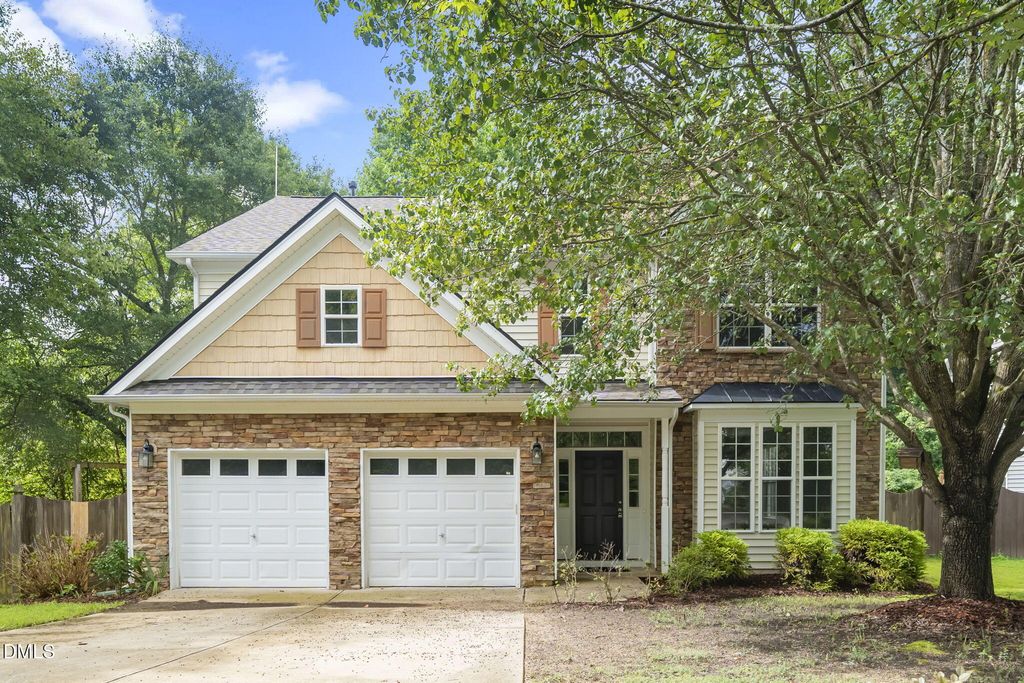 151 Stobhill Lane, Holly Springs, NC 27540