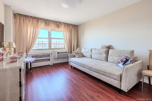2930 W 5th Street 23D, Brooklyn, NY 11224