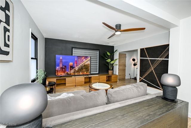 1033 Herberich Avenue, Akron, OH 44301