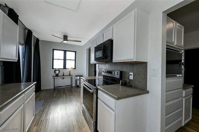 1033 Herberich Avenue, Akron, OH 44301