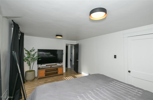 1033 Herberich Avenue, Akron, OH 44301