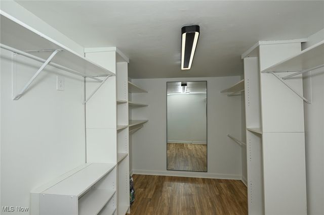 1033 Herberich Avenue, Akron, OH 44301