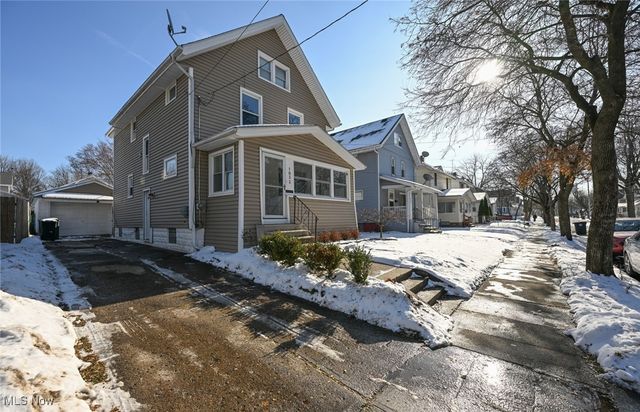 1033 Herberich Avenue, Akron, OH 44301