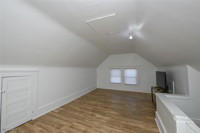 1033 Herberich Avenue, Akron, OH 44301