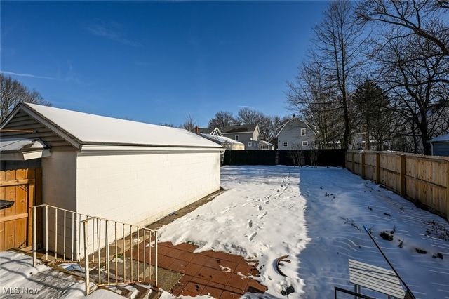 1033 Herberich Avenue, Akron, OH 44301