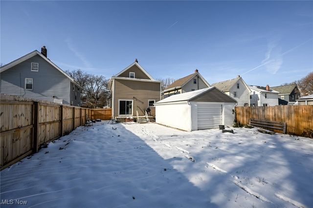 1033 Herberich Avenue, Akron, OH 44301