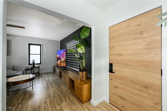 1033 Herberich Avenue, Akron, OH 44301