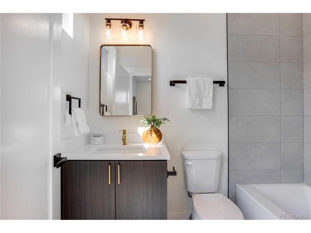 5055 Cody St C, Arvada, CO 80002