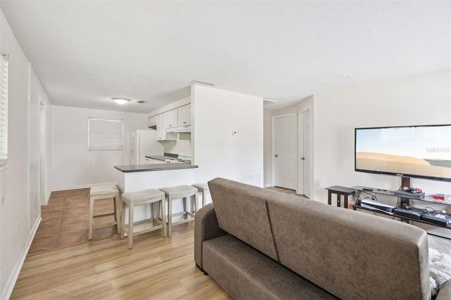 800 N WESTMORELAND DRIVE, Orlando, FL 32804