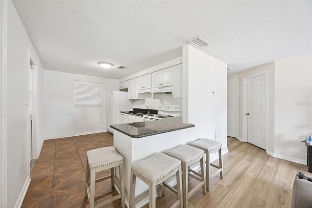 800 N WESTMORELAND DRIVE, Orlando, FL 32804