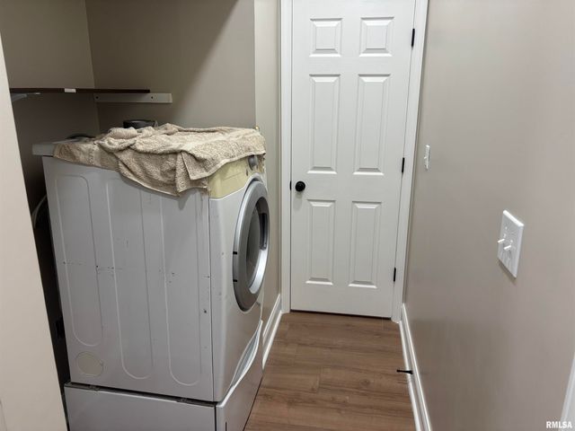 312 W SYCAMORE Street, Carbondale, IL 62901